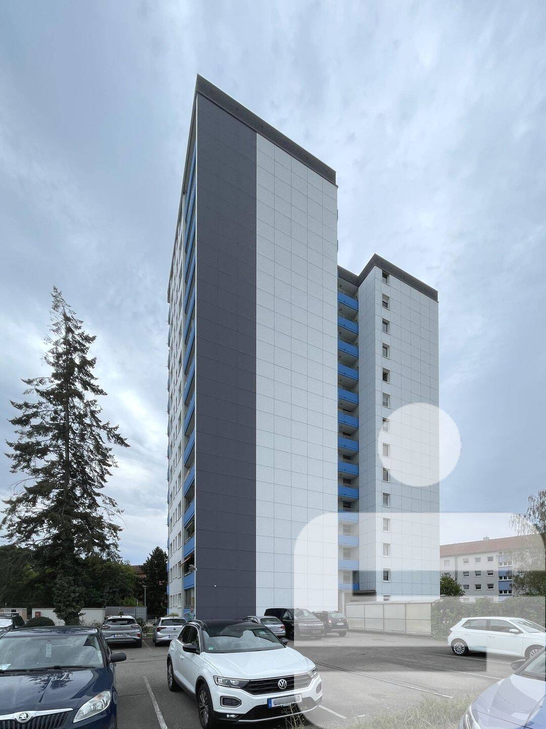 Renovierte 2-Zimmer-Eigentumswohnung mit Balkon und Tiefgaragenstellplatz, 91126 Schwabach