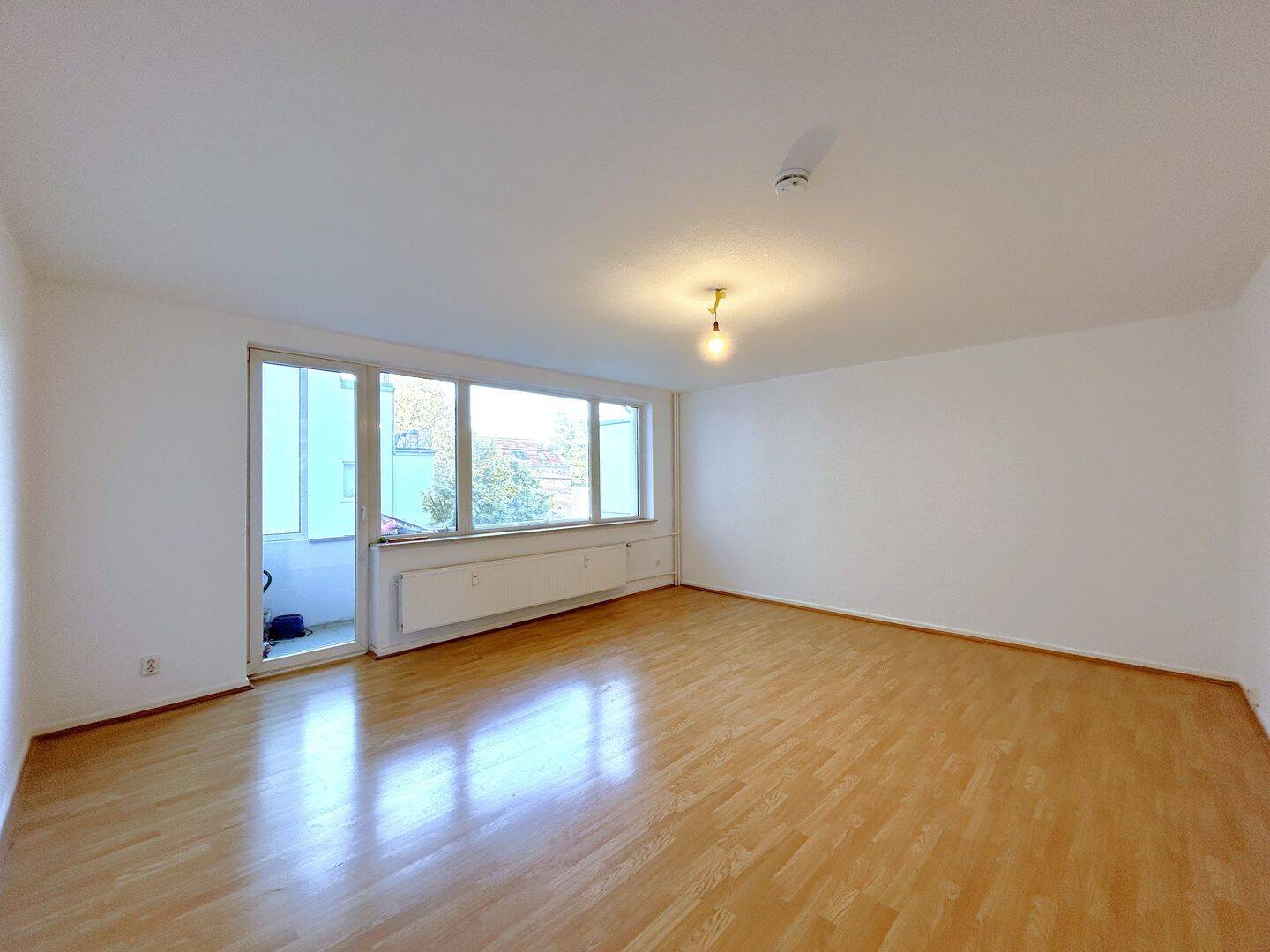 Großzügige 4 Zimmerwohnung mit Balkon | Zwischen Mitte und Südstadt!, 30175 Hannover