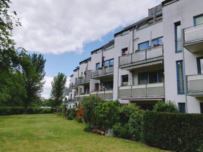 Komfortable 2-Zimmer-Wohnung im Eckdrift++mit Balkon++Wannenbad, 19061 Schwerin