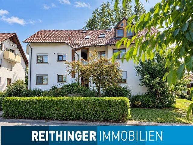 Charmante 3,5-Zimmer-Maisonette-Dachgeschosswohnung mit Galerie, Balkon & 2 Stellplätzen, 78244 Gottmadingen
