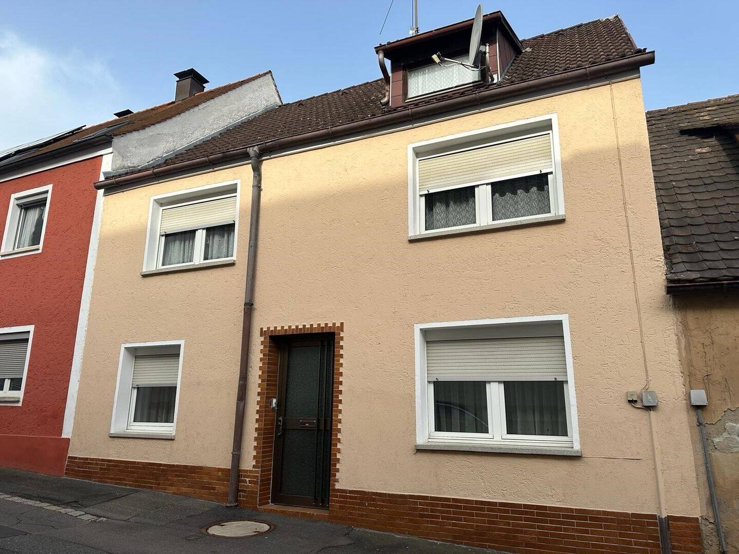 Reihenmittelhaus in Neunburg v. W., 92431 Neunburg vorm Wald