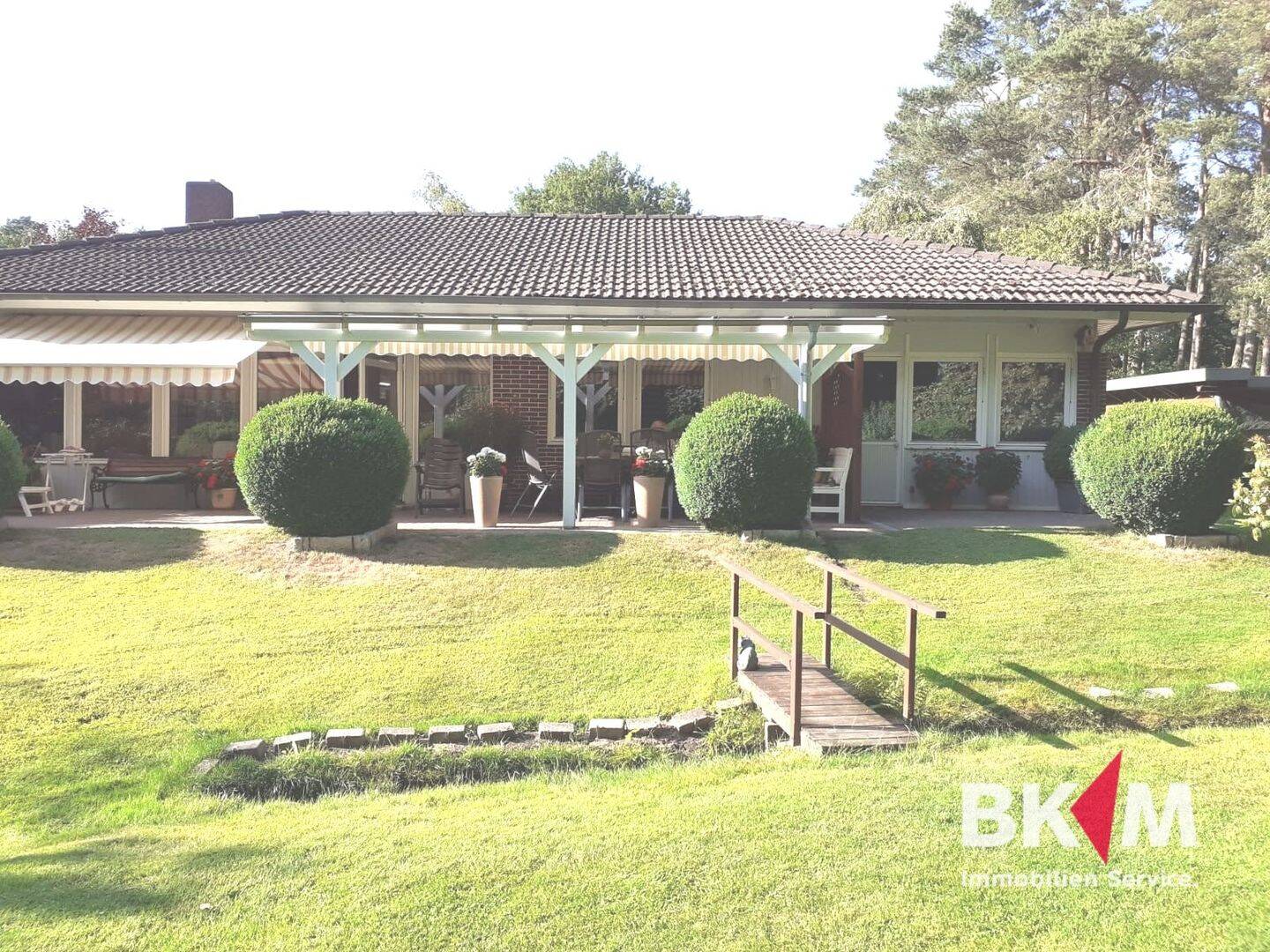 Attraktiver Bungalow mit traumhaftem Garten!
Eine Oase der Ruhe., 27711 Osterholz-Scharmbeck