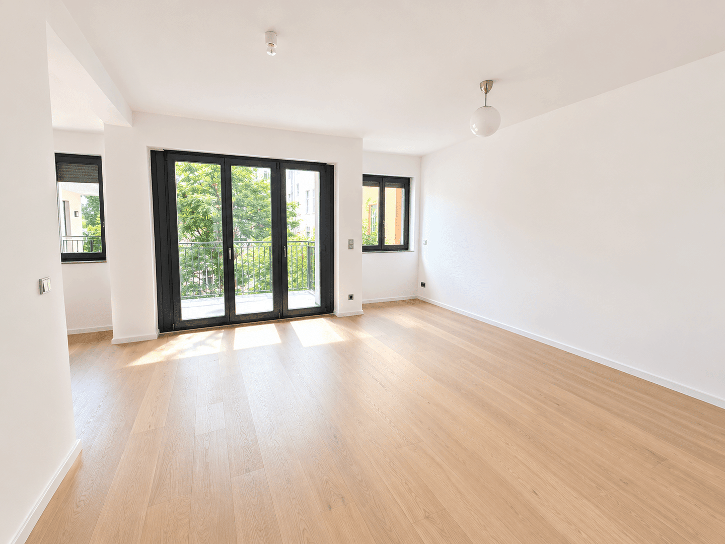 Frisch sanierte und bezugsfreie Wohnung am Boxi!, 10245 Berlin (Friedrichshain-Kreuzberg Friedrichshain)