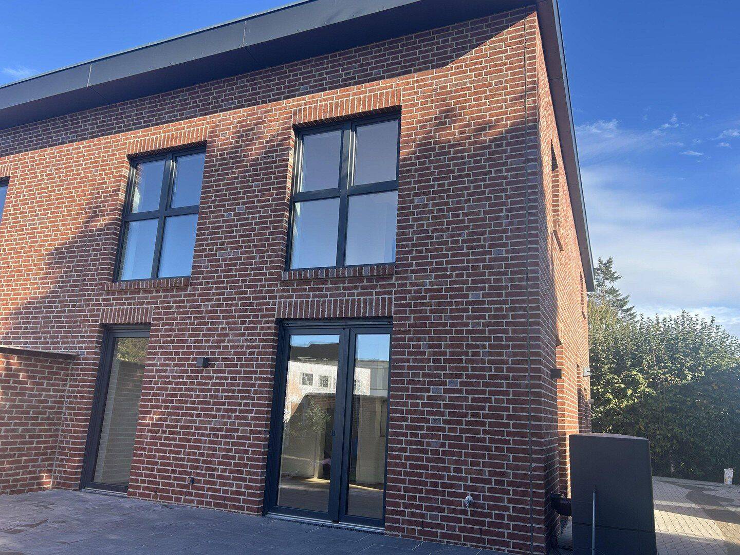 Doppelhaushälfte | Neubau-Erstbezug A+ | 110 m² | U1 in 5 Gehminuten, 22417 Hamburg (Hamburg-Nord Hummelsbüttel Langenhorn)