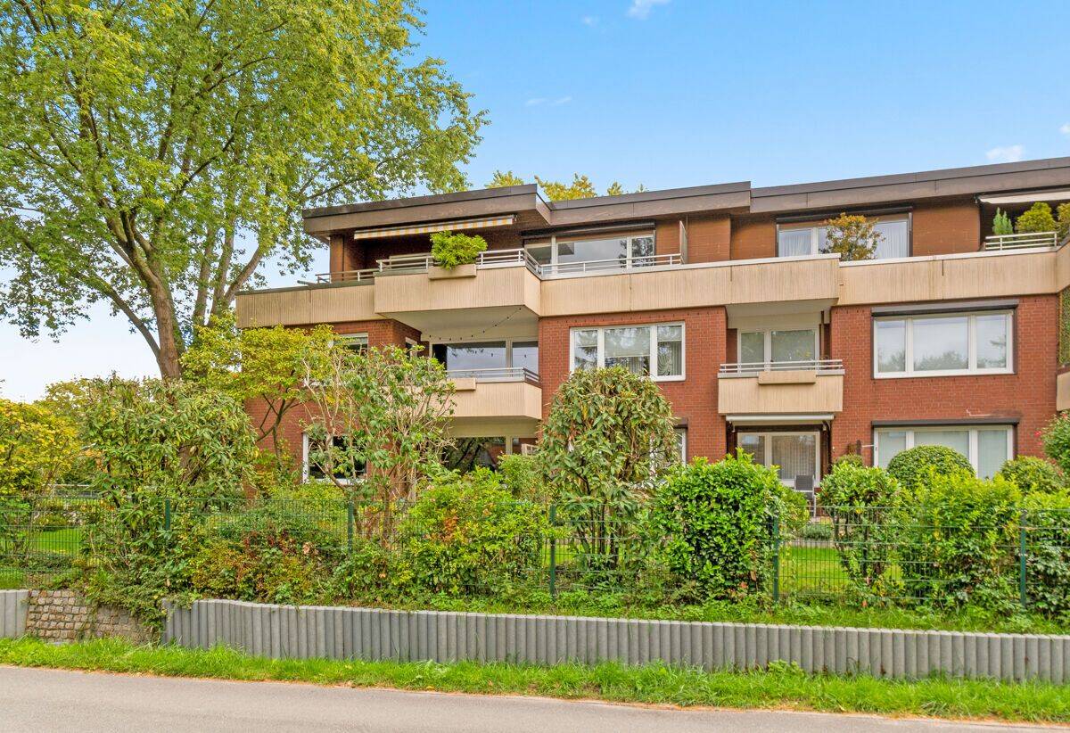 Zentrale Lage in Hummelsbüttel – Helle Eigentumswohnung mit Tiefgaragenstellplatz, 22339 Hamburg (Hamburg-Nord Fuhlsbüttel Hummelsbüttel)