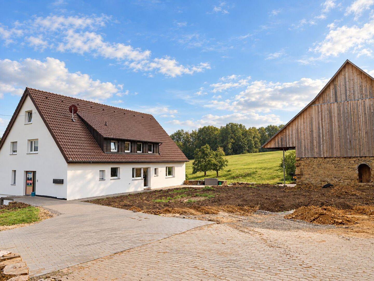 Kernsanierte Dachgeschosswohnung auf dem Land, 73529 Ottenbach
