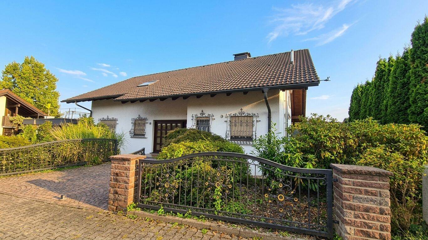 Laufenburg – 3-Zimmer-Wohnung mit Rheinblick- 125qm, 79725 Laufenburg (Baden)