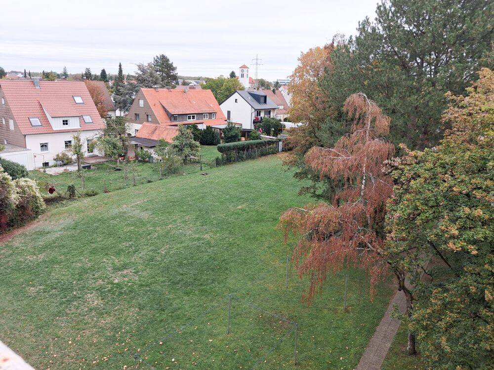 Günstige Bastler-Wohnung! Balkon mit freiem Blick ins Grüne!, 86179 Augsburg (Haunstetten Siebenbrunn)