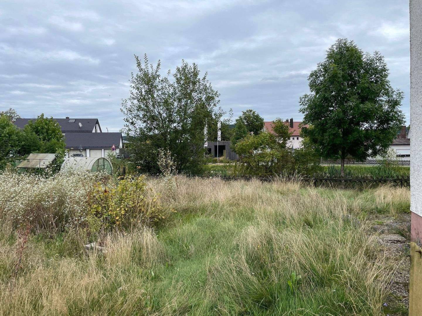 Grundstück in herrlicher zentraler Ortslage in Berg bei Neumarkt für Doppelhaushälfte, 92348 Berg b. Neumarkt i.d. OPf. (Berg)