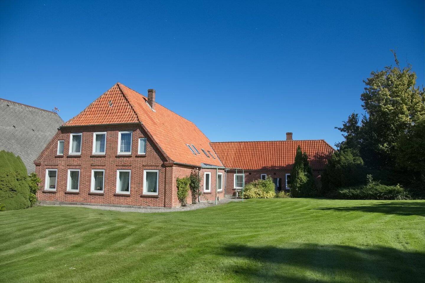 Großes Bauernhaus mit Nebengebäuden auf Fehmarn, 23769 Fehmarn