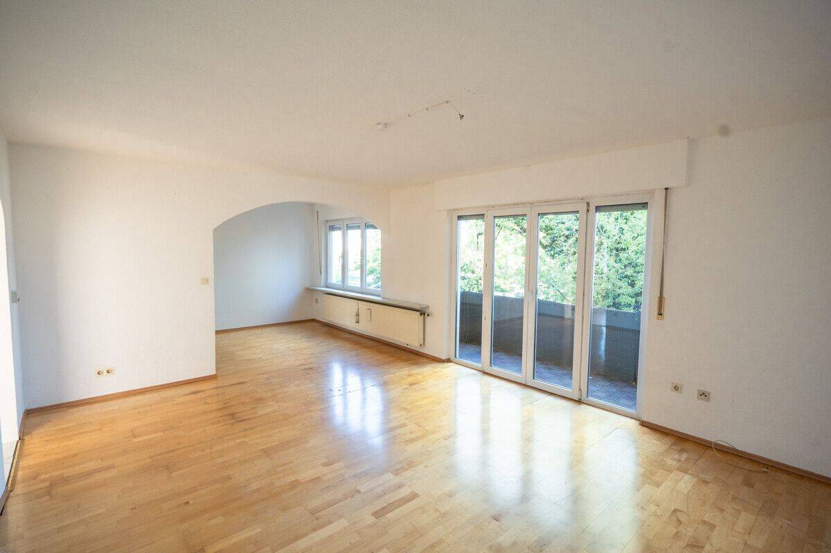 Viel Platz zum Leben – 3-Zimmer-Wohnung mit eigener Garage, 72760 Reutlingen