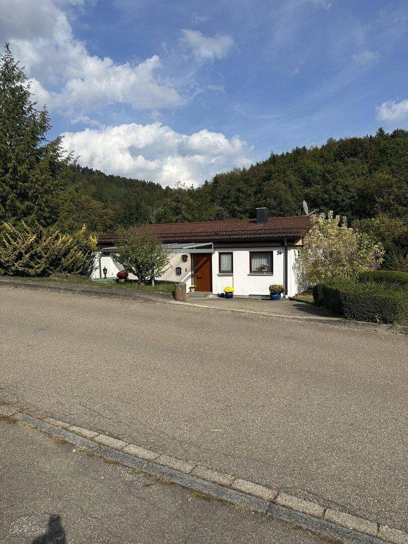 Top-Lage in Sulzbach an der Murr:  Großzügiges 5-Zimmer-Einfamilienhaus mit XXL-Grundstück, 71560 Sulzbach an der Murr