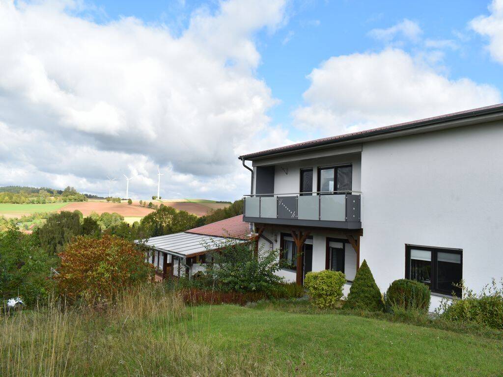 Gemütliches Doppelhaus in schöner Lage mit Fernblick, 36179 Bebra