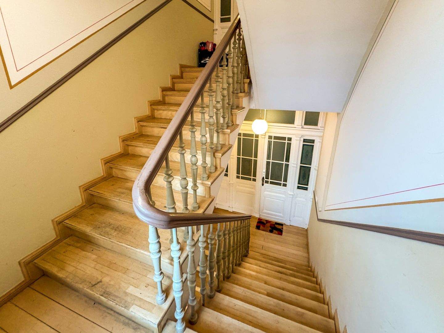 4-Zimmer-Wohnung mit Balkon in Gründerzeitambiente, 6110 Halle (Saale) (Damaschkestraße Gesundbrunnen Innenstadt Lutherplatz Saaleaue)
