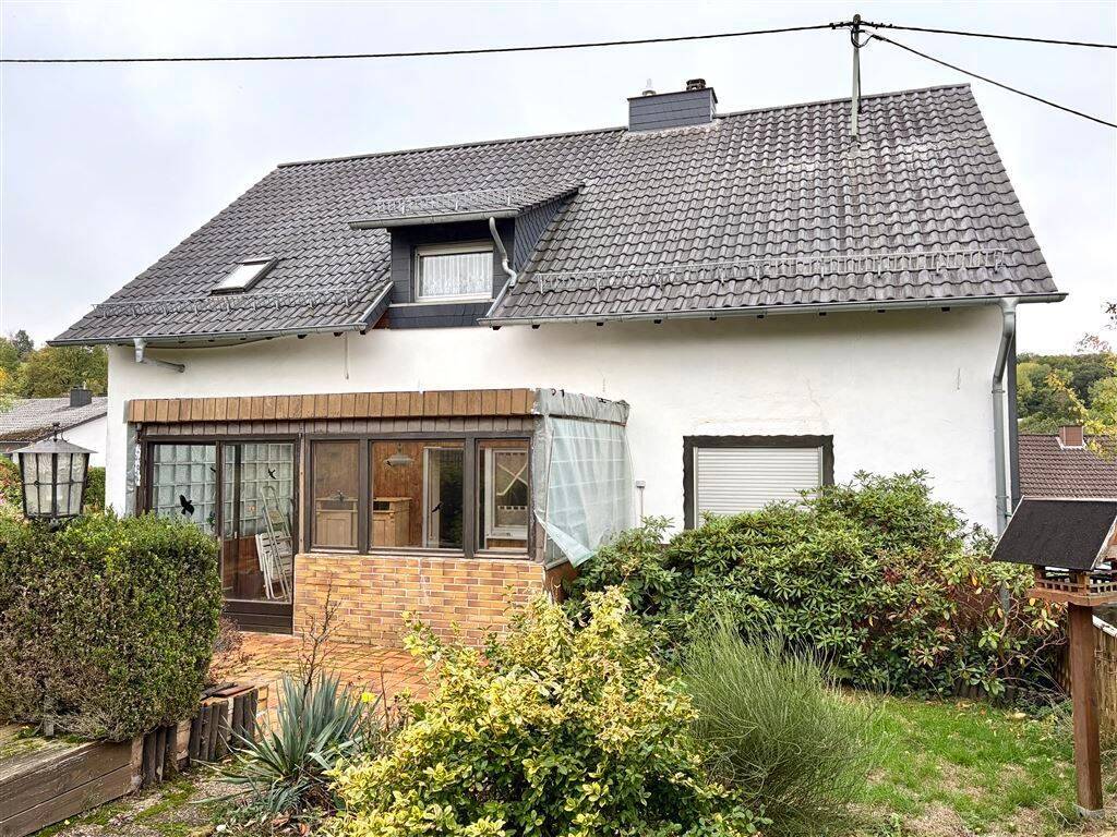 Illingen-OT: Freist. Einfamilienhaus mit viel Platz in ruhiger Lage!, 66557 Illingen