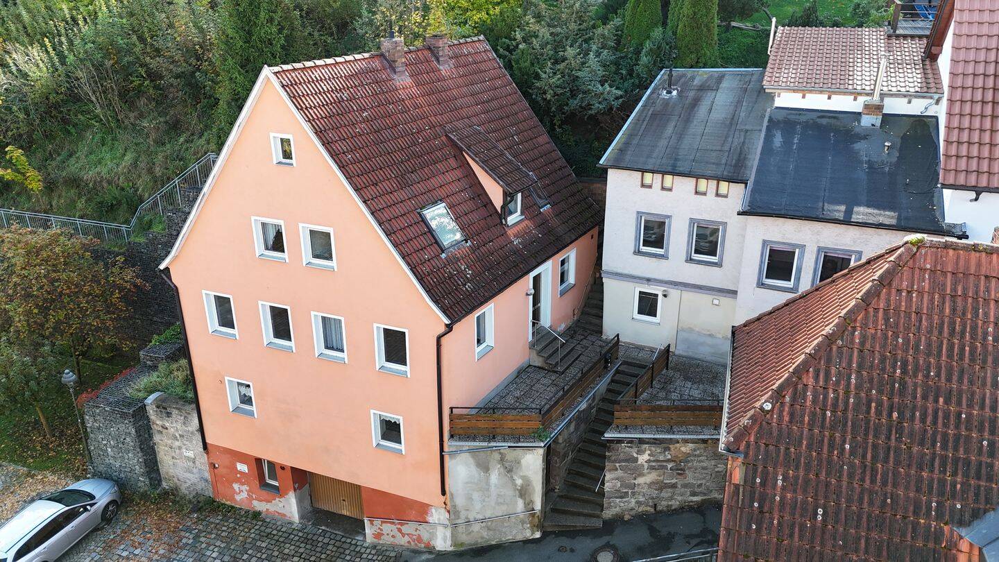Einmaliges Immobilien-Duo in Kulmbach: Zwei Häuser – unendlich viele Möglichkeiten!, 95326 Kulmbach