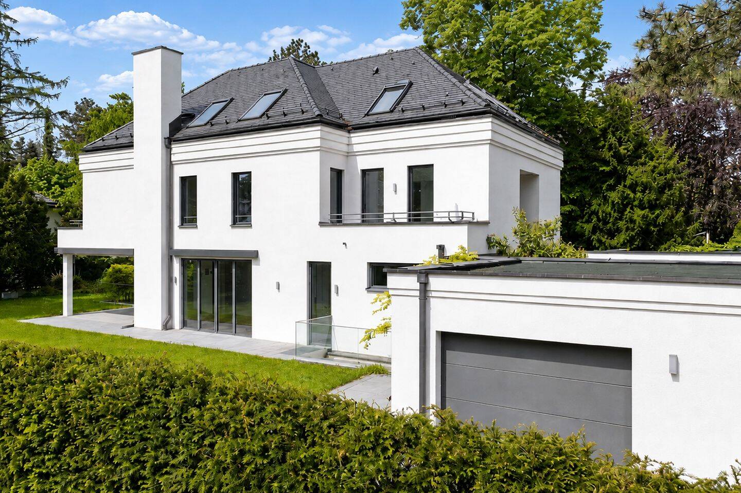AIGNER – Exklusive Villa in Bestlage Pullach, 82049 Pullach i. Isartal