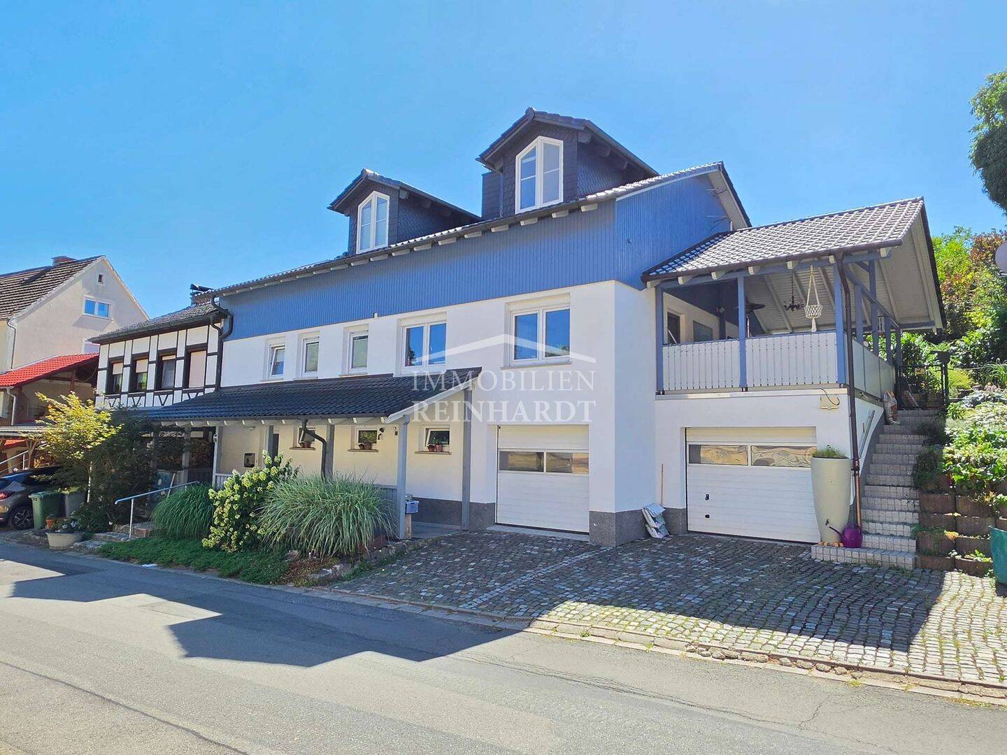 Ein Haus zum Verlieben! Individualität pur! 170 m², PV-Anlage, Pelletsheizung, überdachte Veranda!, 96472 Rödental