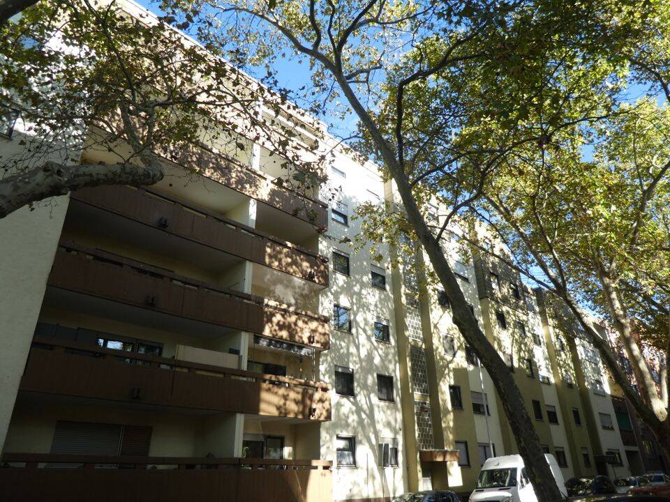 Zentral wohnen und entspannen: Hochparterrewohnung mit großzügigem Balkon in Ludwigshafen, 67059 Ludwigshafen am Rhein (Mitte Mundenheim West)