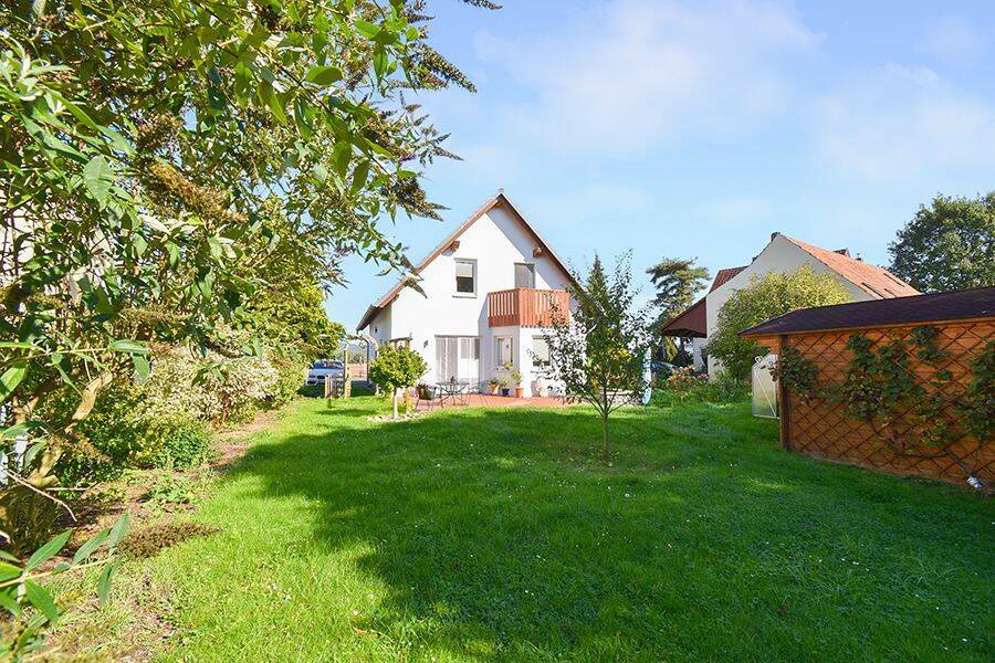 Hameln – Tündern : Charmantes Einfamilienhaus mit Feldblick und großzügigem Garten – ideal für Famil, 31789 Hameln