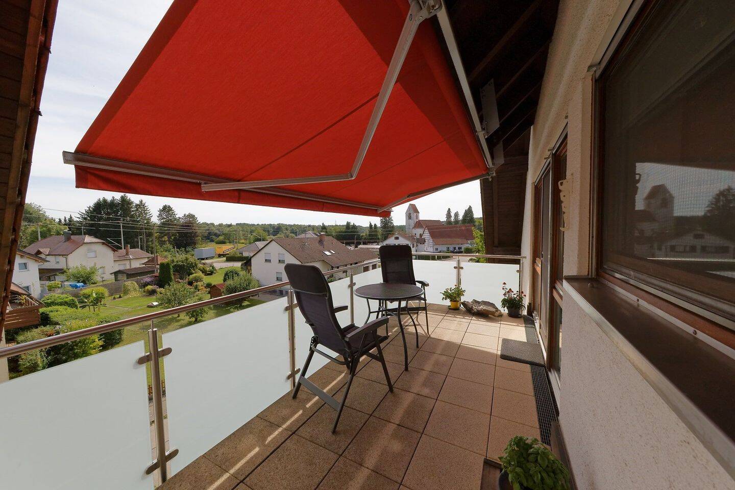 GESCHMACKVOLLE UND GROSSZÜGIGE MAISONETTE-WOHNUNG, 88213 Ravensburg