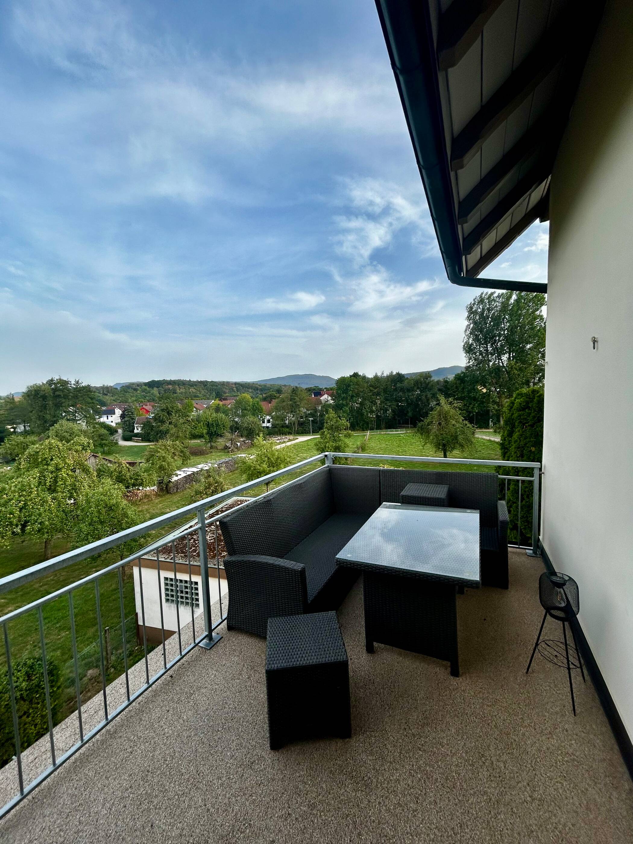Stilvolle
4-Zimmer-
Altbauwohnung (befristet), 73110 Hattenhofen
