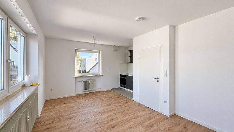 Renoviertes 1 Zimmer-Appartement mit neuer Einbauküche, 94315 Straubing