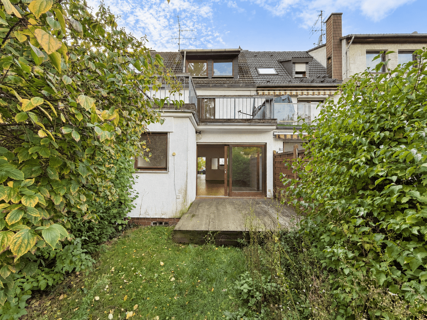 Familienglück auf drei Etagen im Verlegerviertel – mit Garten, Keller und Stellplatz, 64295 Darmstadt (Darmstadt)