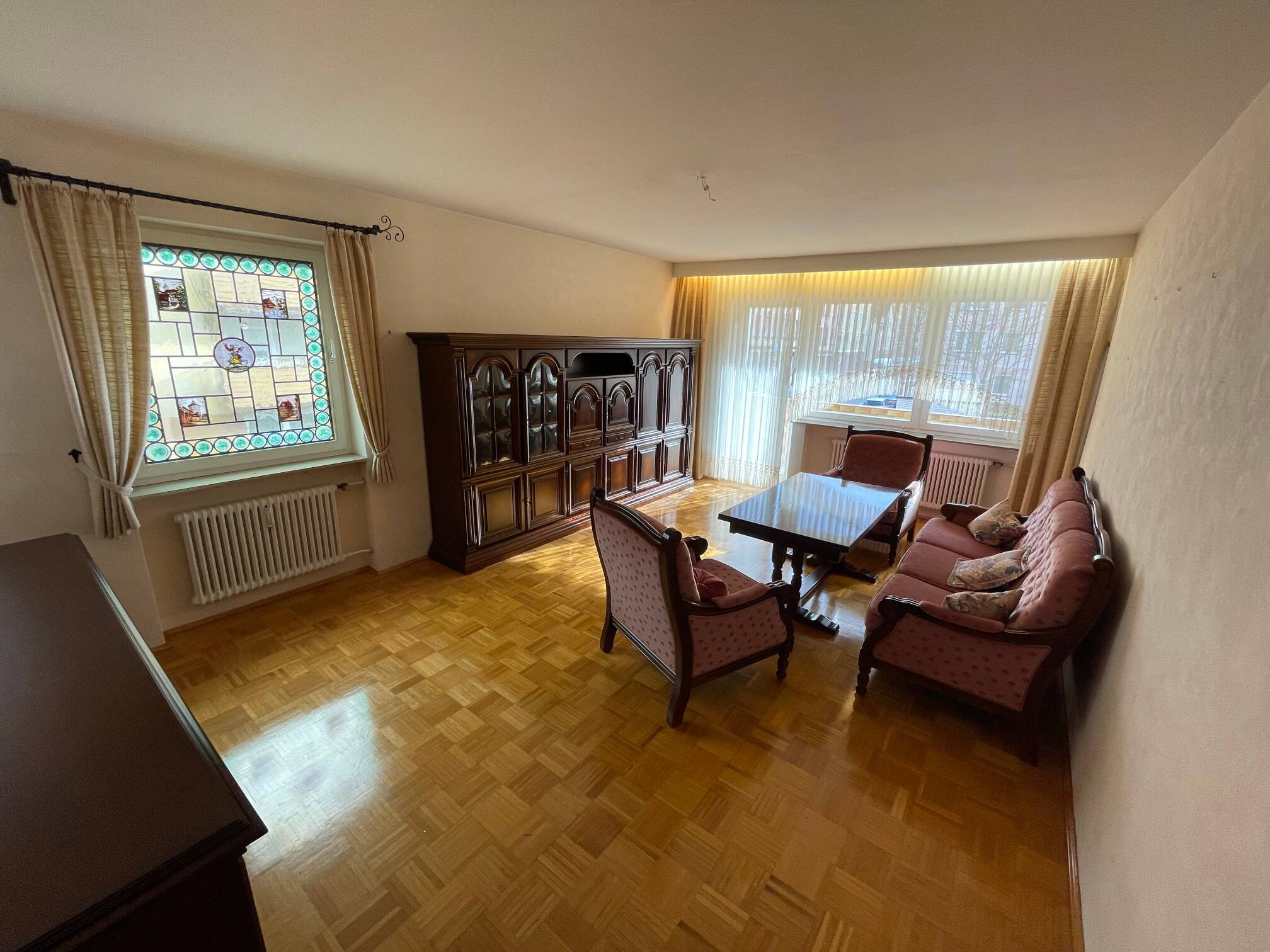 Helle 2-Zimmer-Wohnung mit 64 m², großem Balkon und Einbauküche, 90439 Nürnberg (Großreuth bei Schweinau Schweinau Sankt Leonhard Sündersbühl)