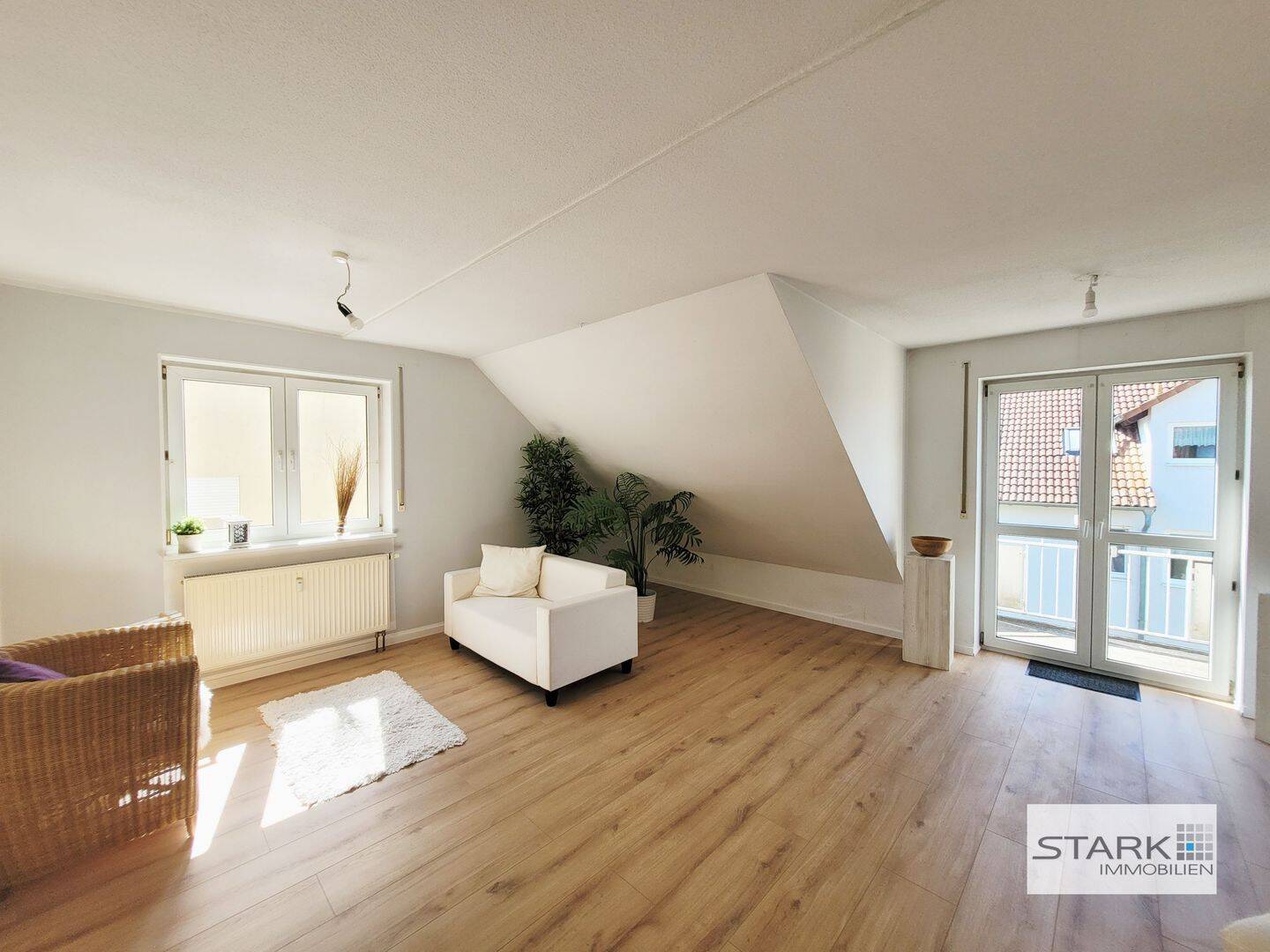 Viel Platz, viel Licht und eine herrliche Aussicht – Maisonette in Eisingen bei Würzburg, 97249 Eisingen
