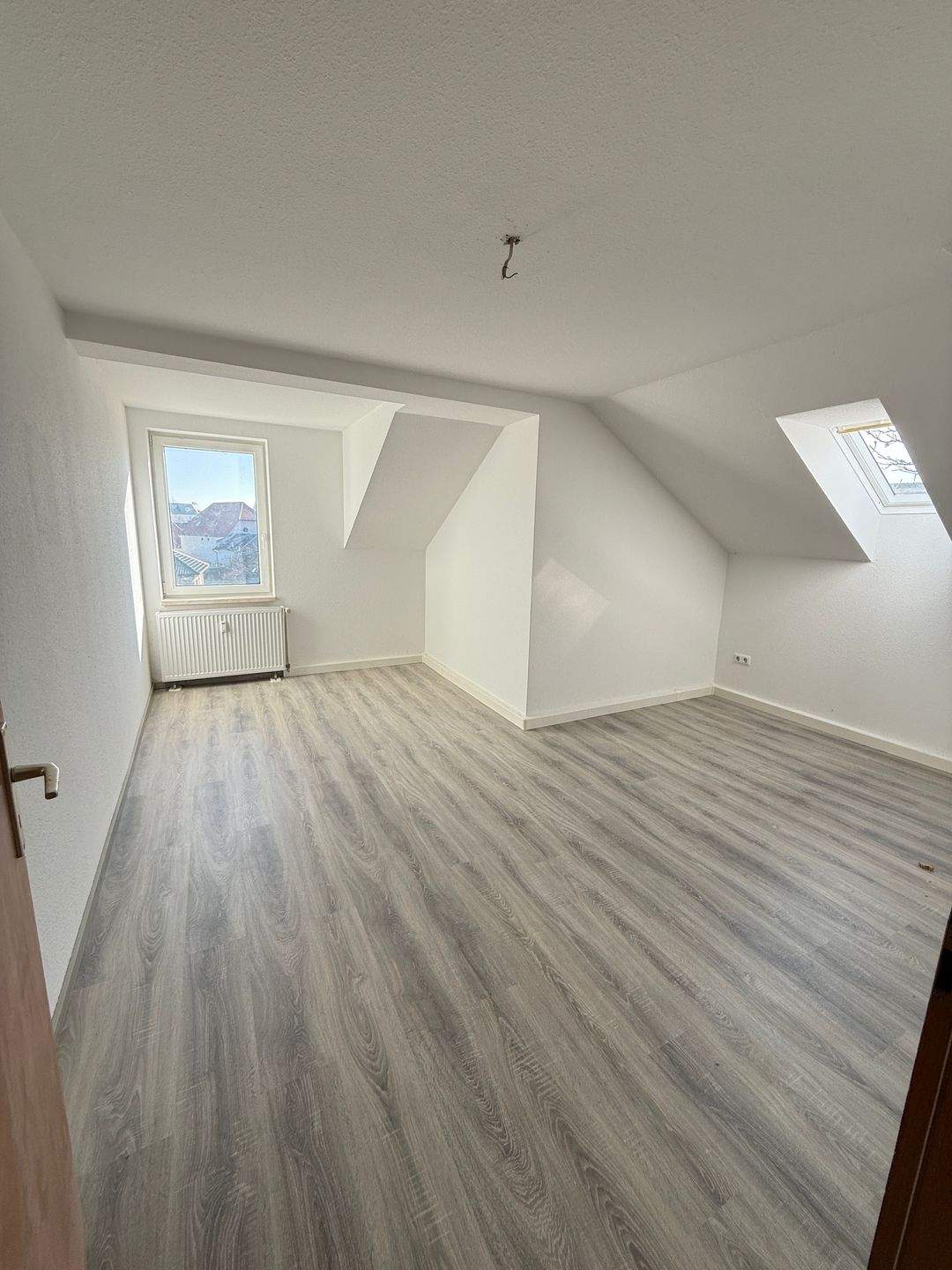 Schöne renovierte 2-Raum-Wohnung, 4654 Frohburg