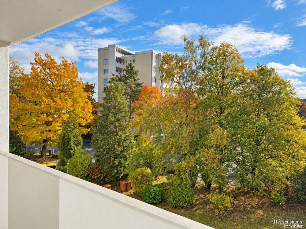 Perfekte 3 Zimmerwohnung mit drei Loggien in Waldrandlage von Heusenstamm, 63150 Heusenstamm