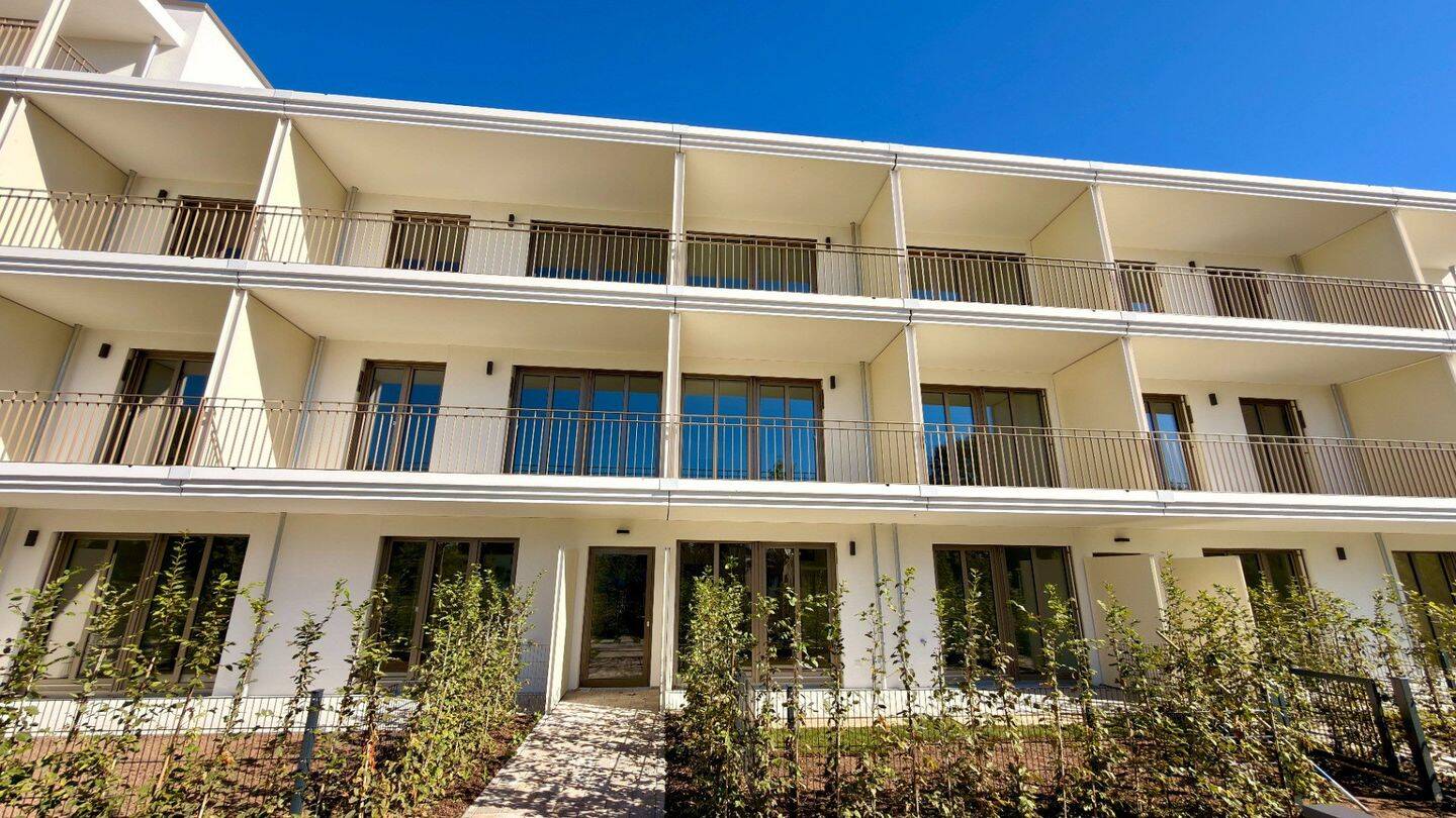 ERSTBEZUG: Neubau 2-Zimmer-Wohnung mit Süd-Balkon, 80995 München (Allach-Untermenzing Feldmoching-Hasenbergl Moosach)