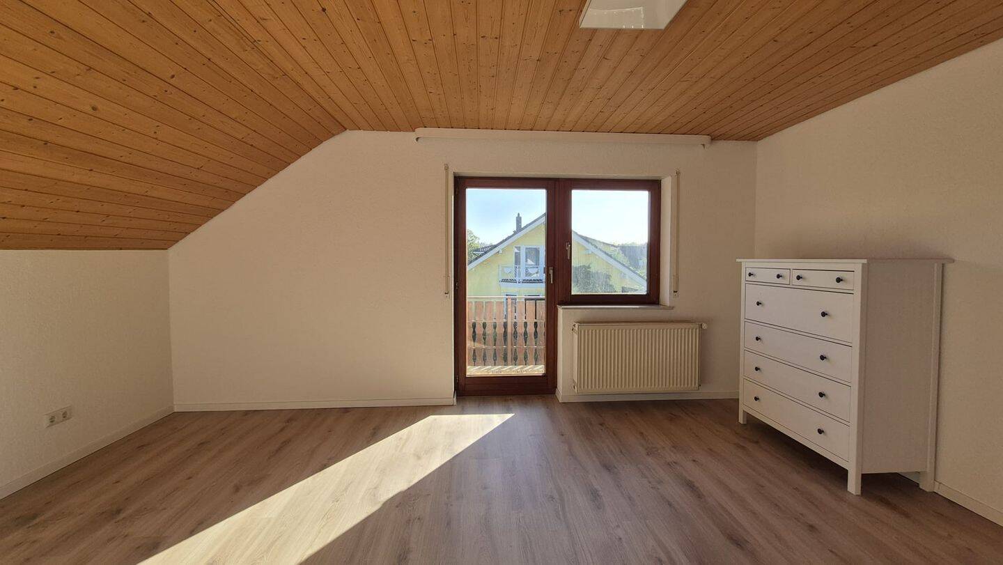 Wohnen wie im eigenen Haus – 4-Zimmer-Maisonette mit separatem Eingang und Balkon, 79713 Bad Säckingen