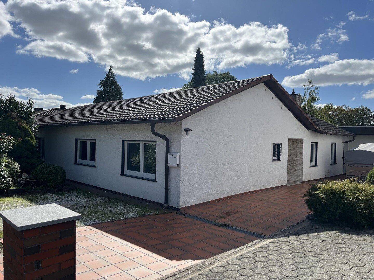 Bungalow mit Garten, 35423 Lich