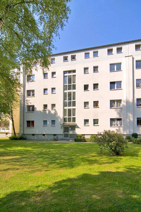 Demnächst Bezugsfertig, Erdgeschoss mit modernem Wannenbad und Balkon, 45889 Gelsenkirchen (Bismarck)