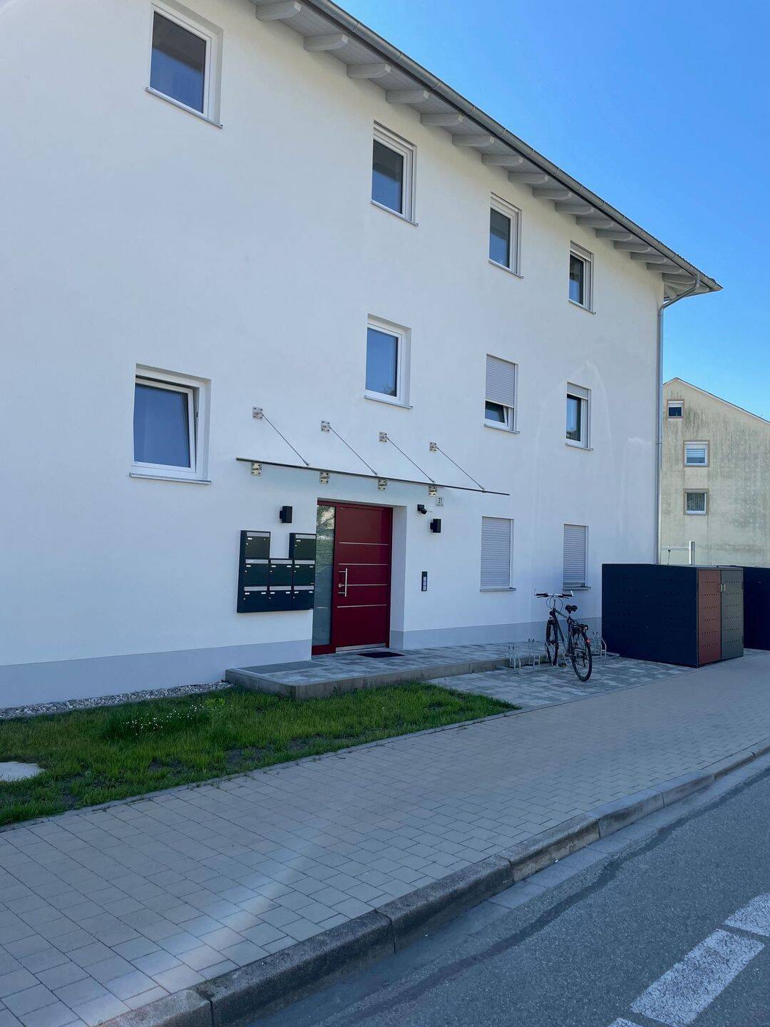 Exklusive 3-Zimmer-Wohnung mit Terrasse in Waldkraiburg, 84478 Waldkraiburg