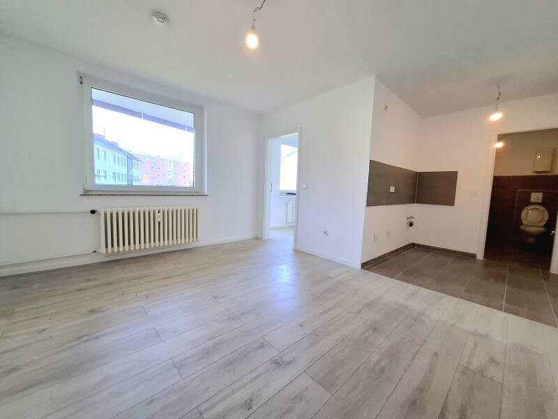 Zwei Zimmer im Erdgeschoss, 32425 Minden