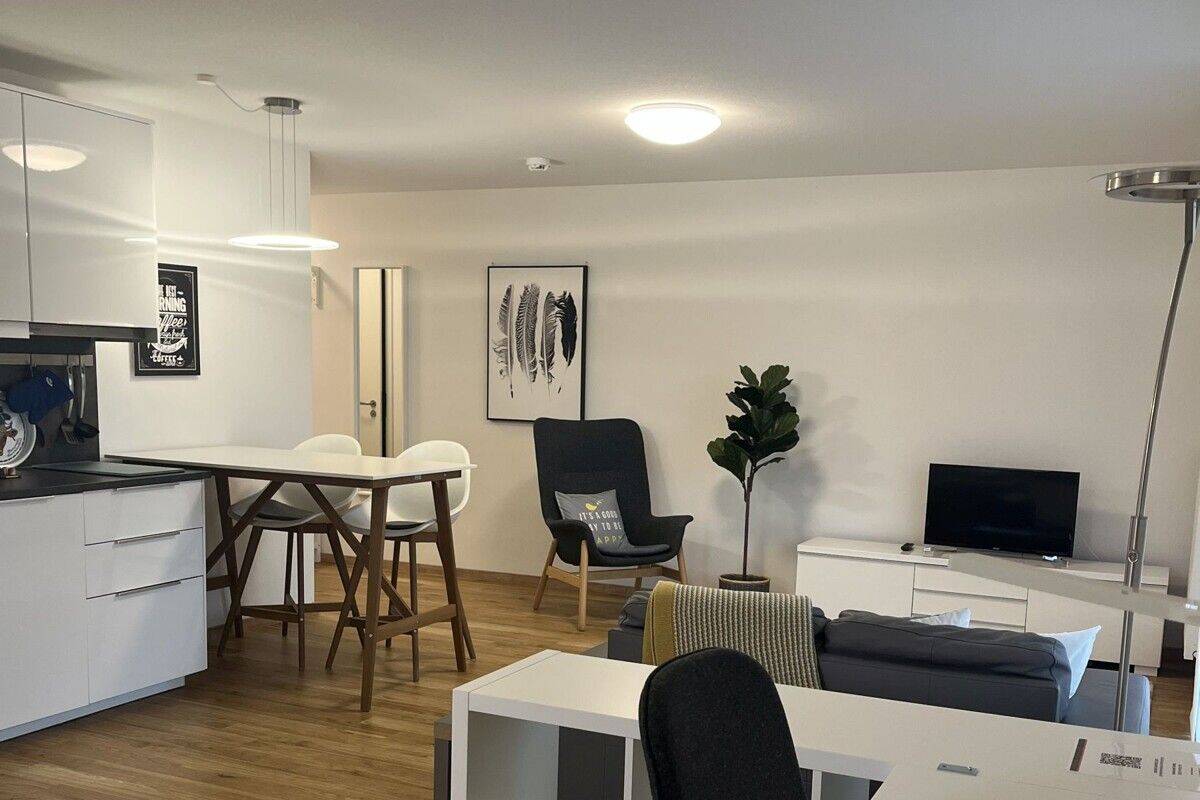Möbliertes Business-Apartment mit Balkon in Waging am See, 83329 Waging a. See (Waging am See)