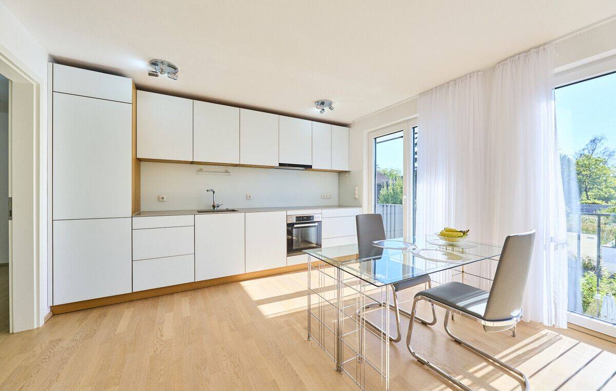 Licht. Raum. Lebensqualität. – Neuwertige 3-Zimmer-Wohnung mit zwei Balkonen in Waldtrudering, 81825 München (Berg am Laim Trudering-Riem)