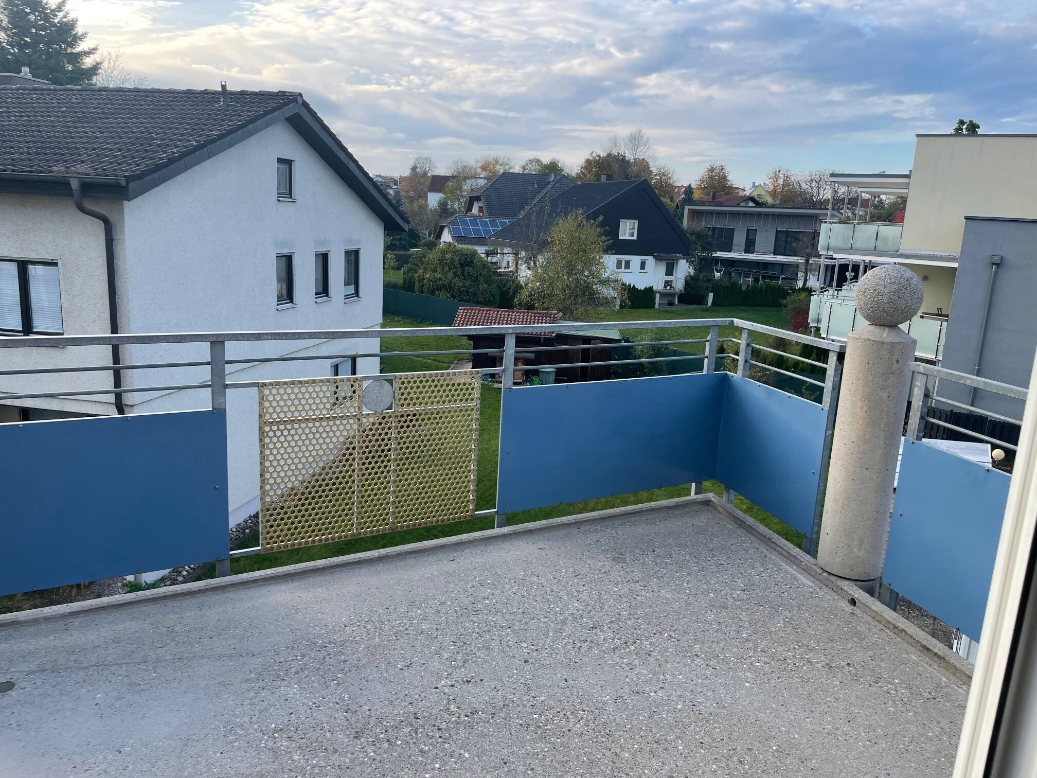 4 Zimmer Dachgeschoß Wohnung mit Einbauküche und Tiefgaragenstellplatz, 78658 Zimmern ob Rottweil