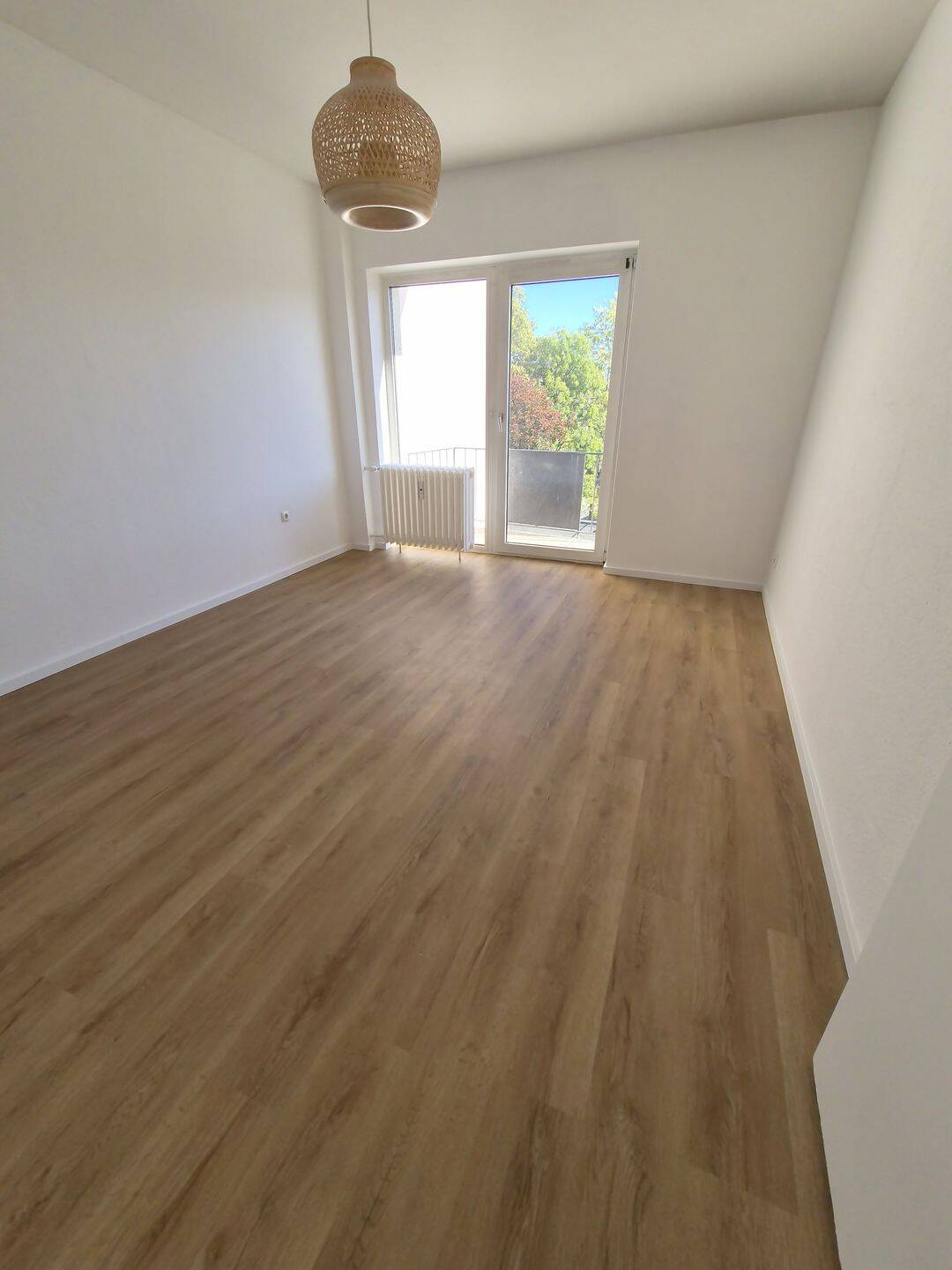 ZENTRAL GELEGENE 2-RAUM-WOHNUNG MIT BALKON IN NIPPES, 50733 Köln (Nippes Weidenpesch)