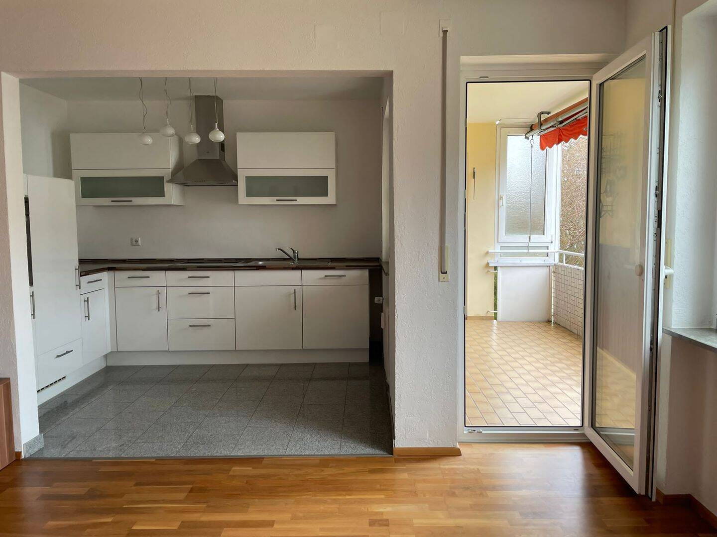 Gepflegte 2-Zimmer-Wohnung in Singen, 78224 Singen (Hohentwiel)