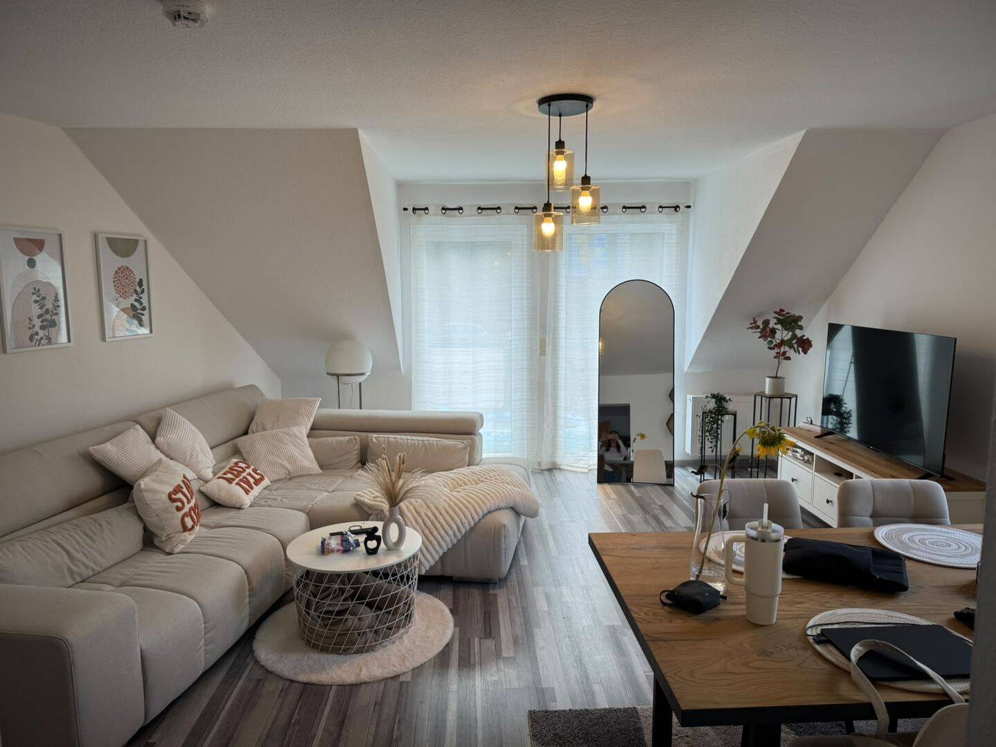 Charmante Dachgeschosswohnung – hell, gepflegt und zentral gelegen!, 34414 Warburg