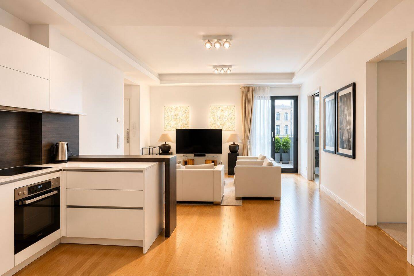 Wohnen im Palais Theising – Wohlfühloase mit durchdachtem Grundriss im Herzen der Stadt, 10117 Berlin (Mitte)