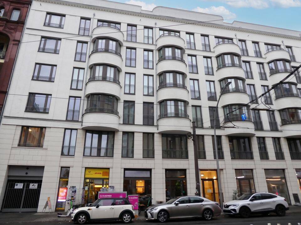 Modernes Cityflair in Mitte: Neuwertige Wohnung mit großzügiger Terrasse!, 10115 Berlin (Mitte Wedding)