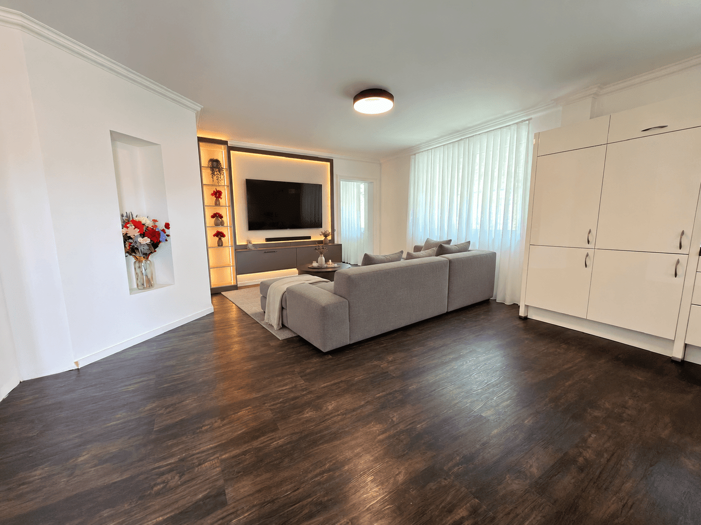Modern, hochwertig, bezugsfertig – Möblierte 2-Zimmer-Wohnung in attraktiver Villennachbarschaft, 78224 Singen (Hohentwiel)