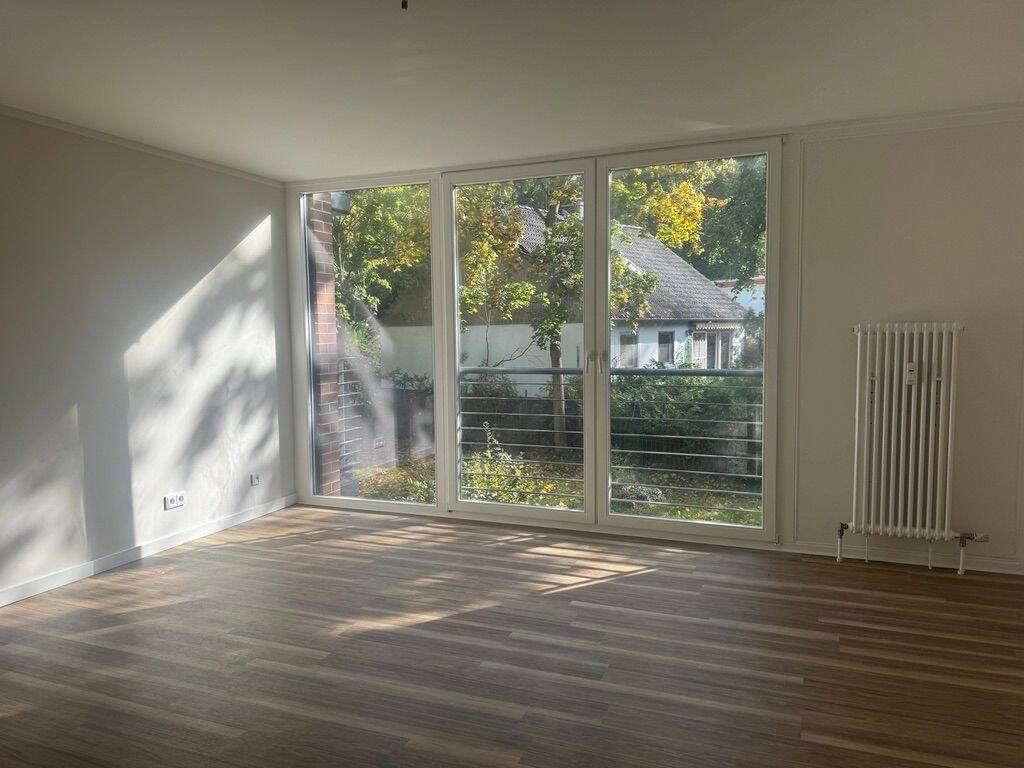Single Apartment in Berlin-Tegel, 13507 Berlin (Reinickendorf Kolonie Am Fließ Kolonie Am Waldessaum Tegel)