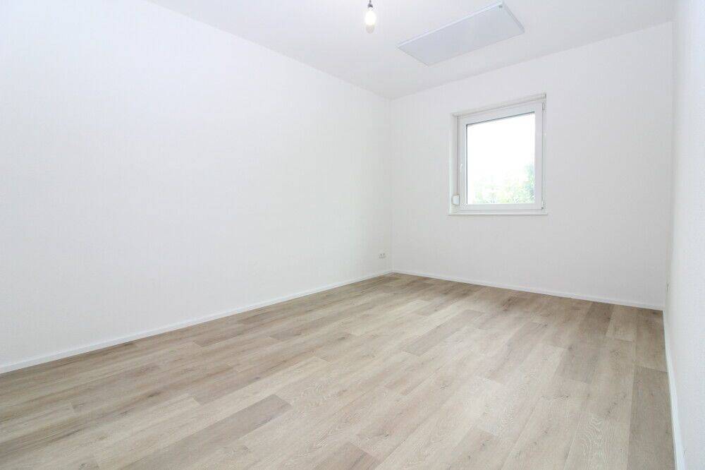 Umfassend modernisierte 3-Zimmer-Wohnung mit Balkon in Ludwigshafen-Süd, 67061 Ludwigshafen am Rhein (Mitte Süd)