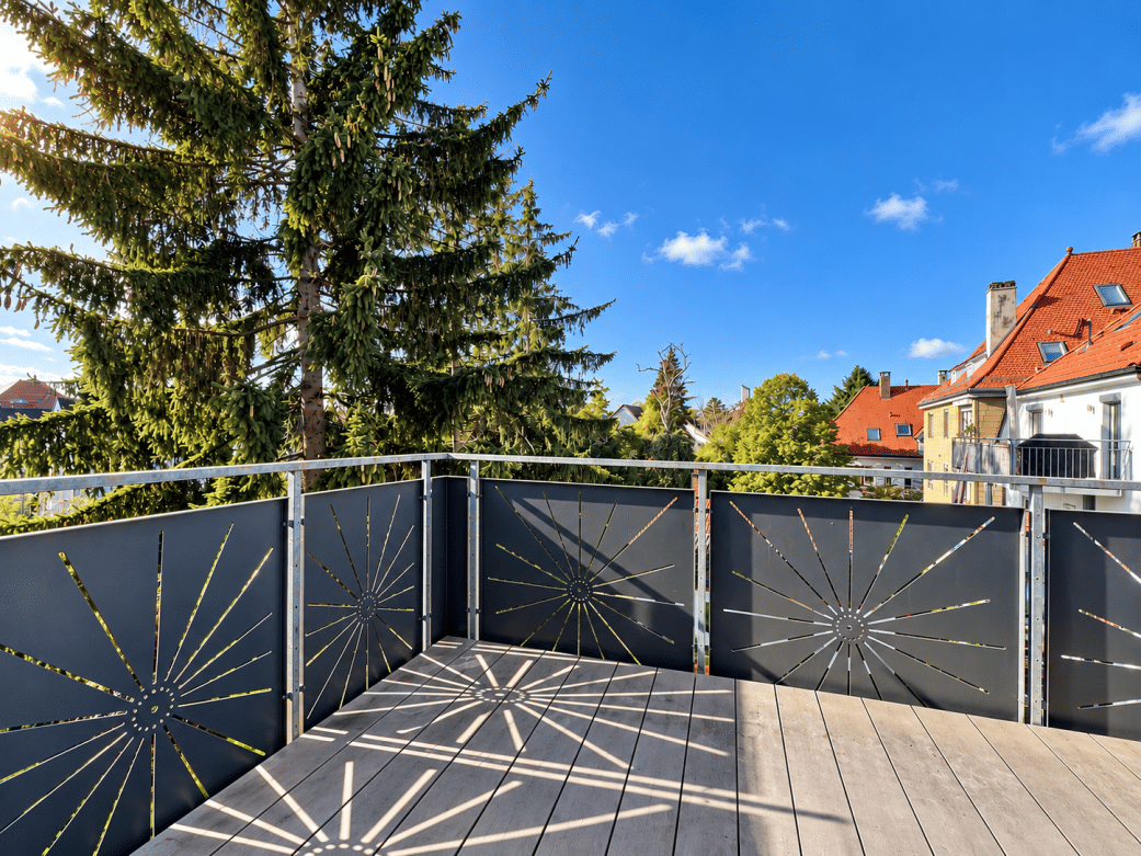 114 m² Altbaucharme mit vier Zimmern und Balkon ins Grüne – Ludwigsburg-West, 71636 Ludwigsburg